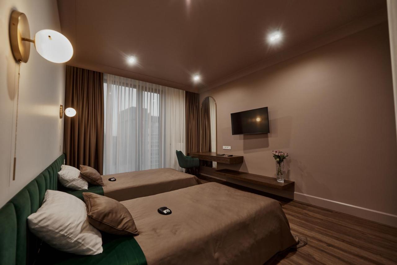 Kostjukowski Apartments Avalon リヴィウ エクステリア 写真