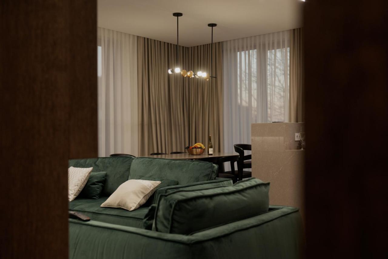 Kostjukowski Apartments Avalon リヴィウ エクステリア 写真