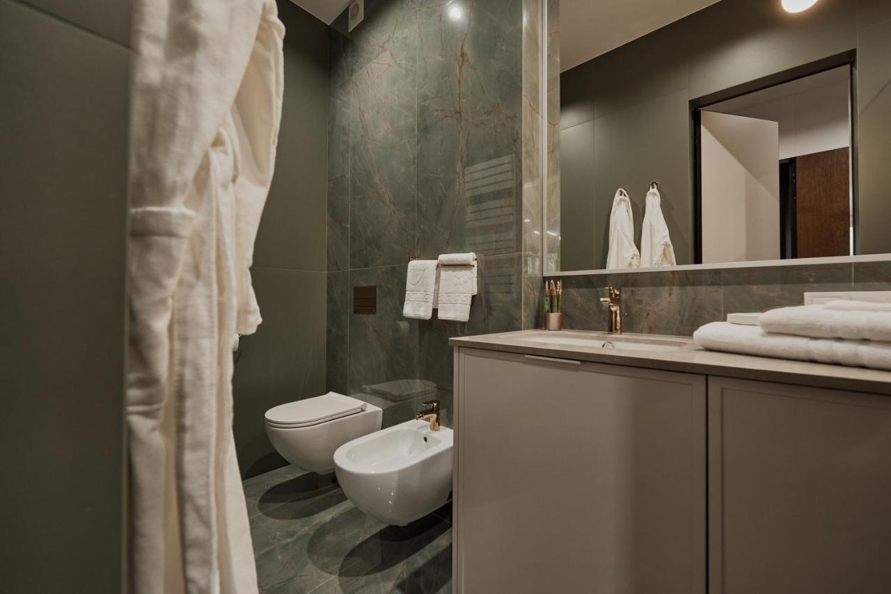 Kostjukowski Apartments Avalon リヴィウ エクステリア 写真