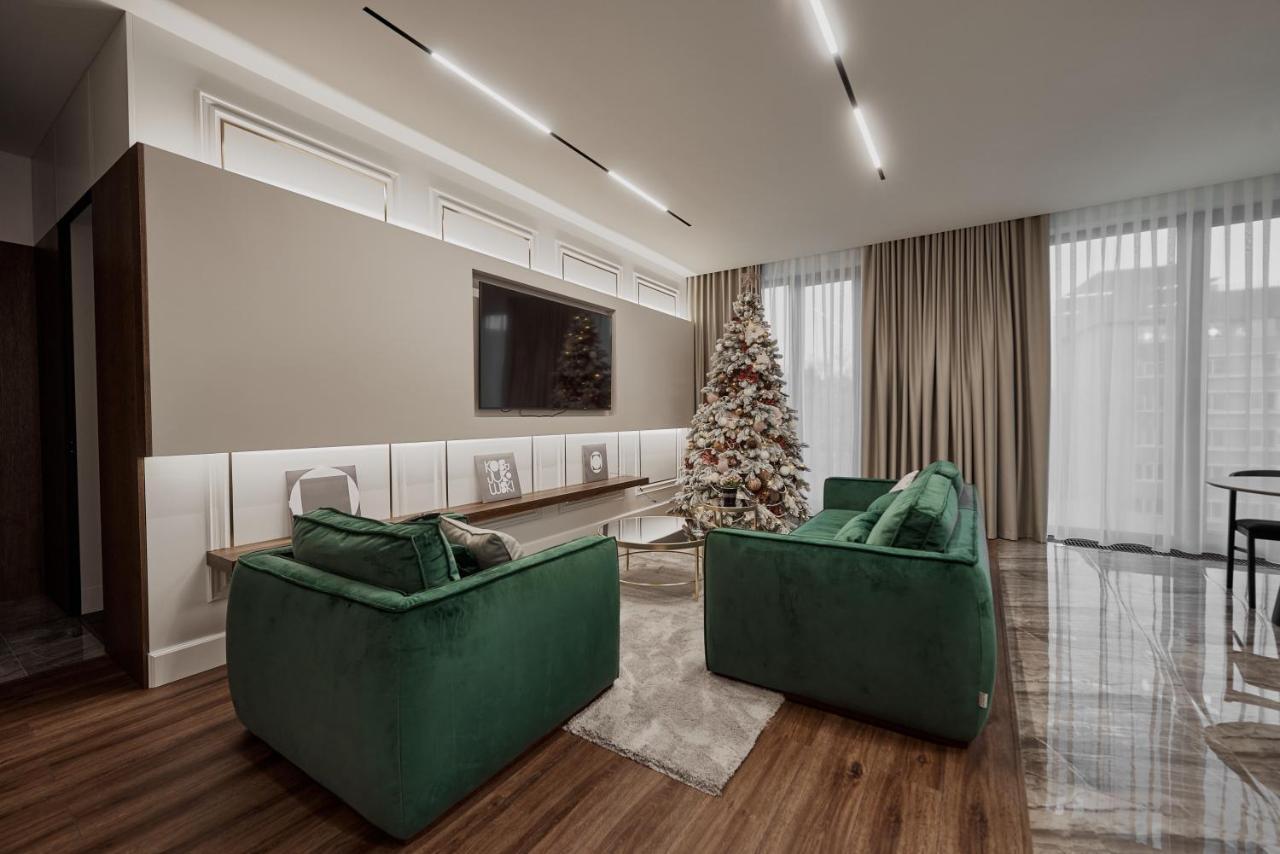 Kostjukowski Apartments Avalon リヴィウ エクステリア 写真