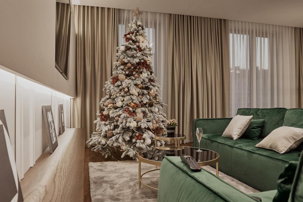 Kostjukowski Apartments Avalon リヴィウ エクステリア 写真